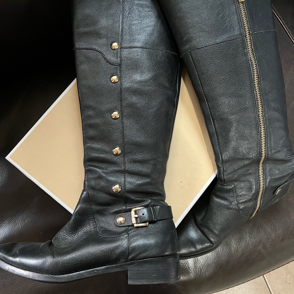 Michael Kor Leather boots